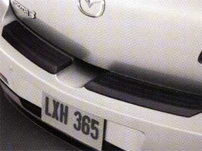 2004 Mazda mazda3 rear bumper step plate 0000-8T-L01